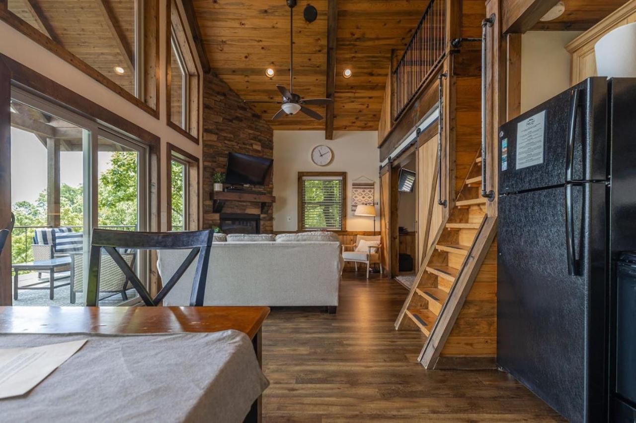 Canyon View Treehouse- Relaxing Getaway In Jasper With An Amazing View Exterior photo